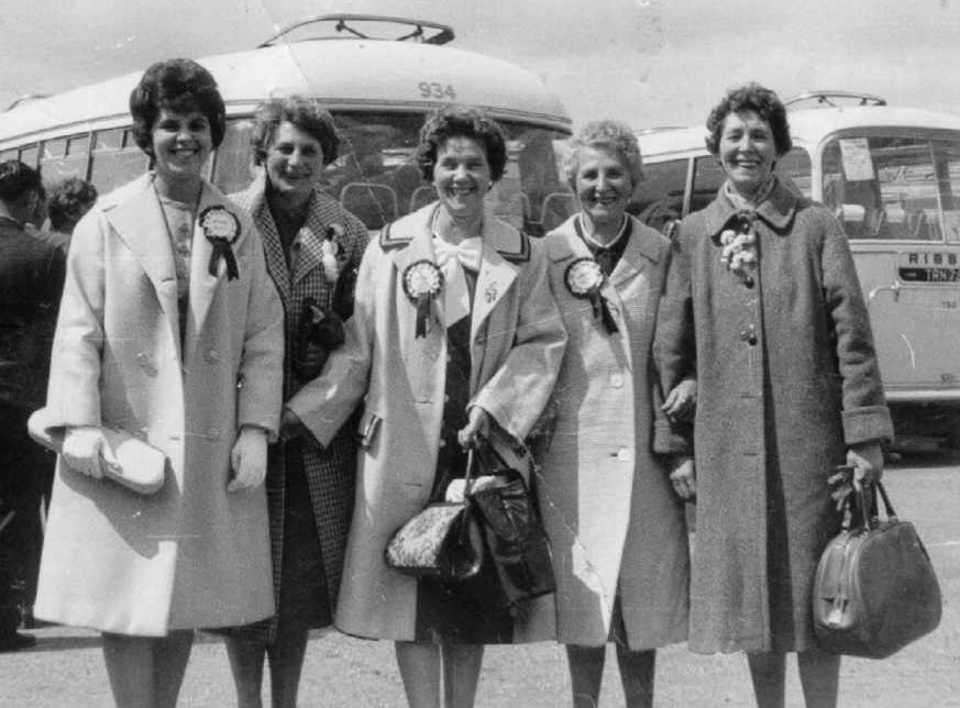 Wemblery CUp Final 1964. Minnie second from left.
